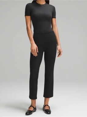 lululemon athletica Black Straight-Leg Pants - Small 4/6